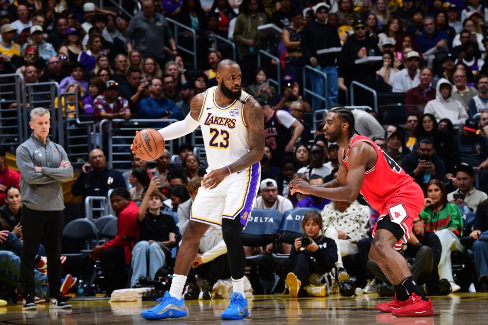 每体：巴萨内部对亚马尔每次客场都成为“头号公敌”感到担忧